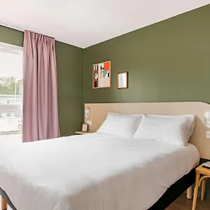 Greet Hotel Prevessin Geneve Aeroport ** Prévessin
