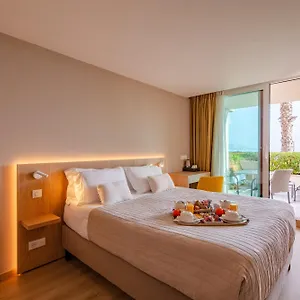 Hotel La ***